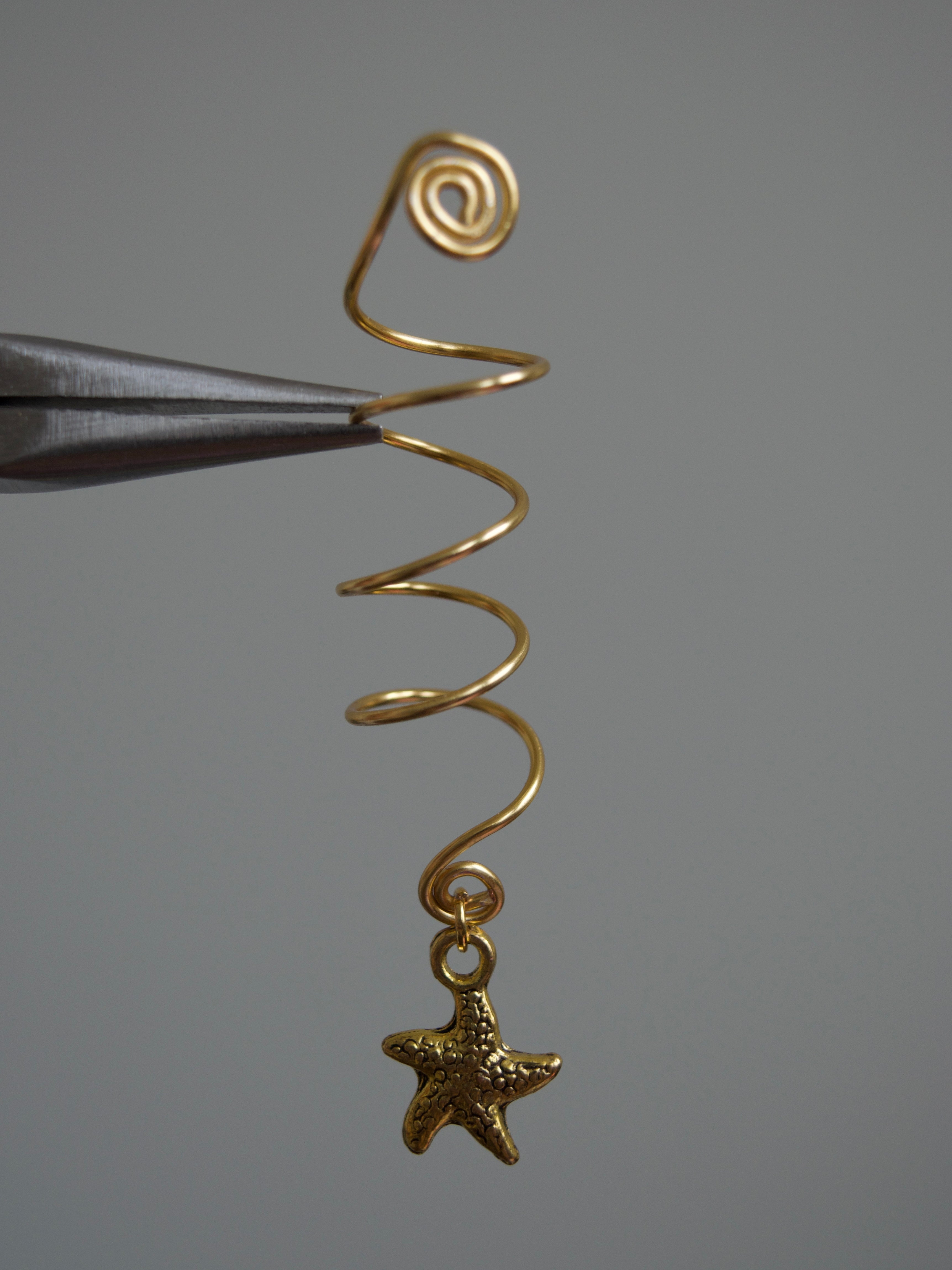 Gold Starfish Hair Swirl