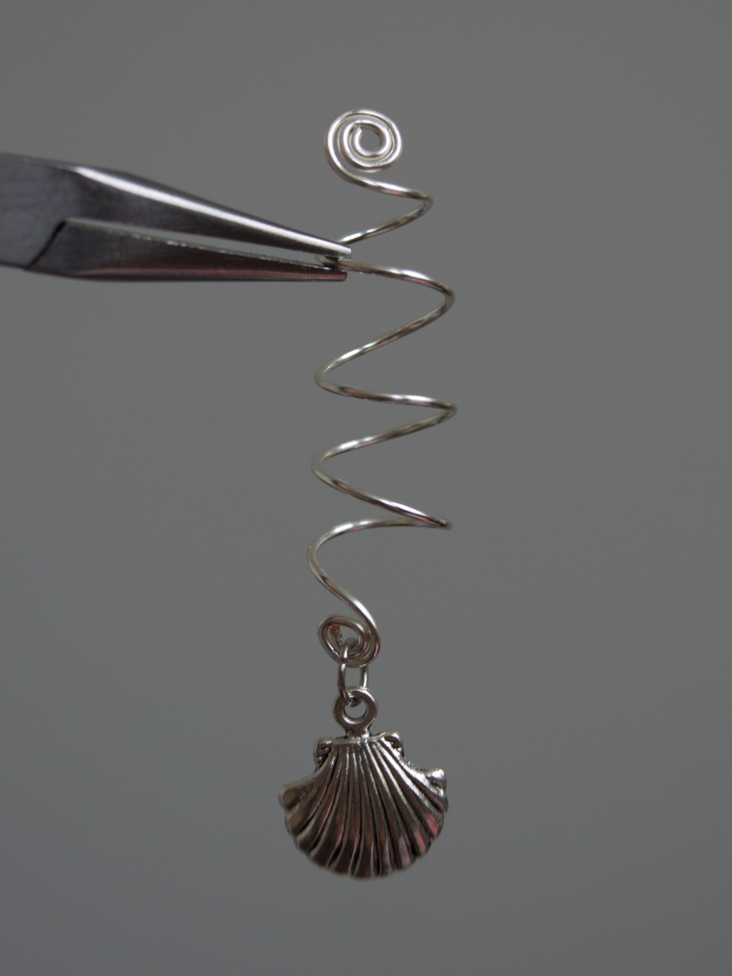 Silver Seashell Hair Swirl