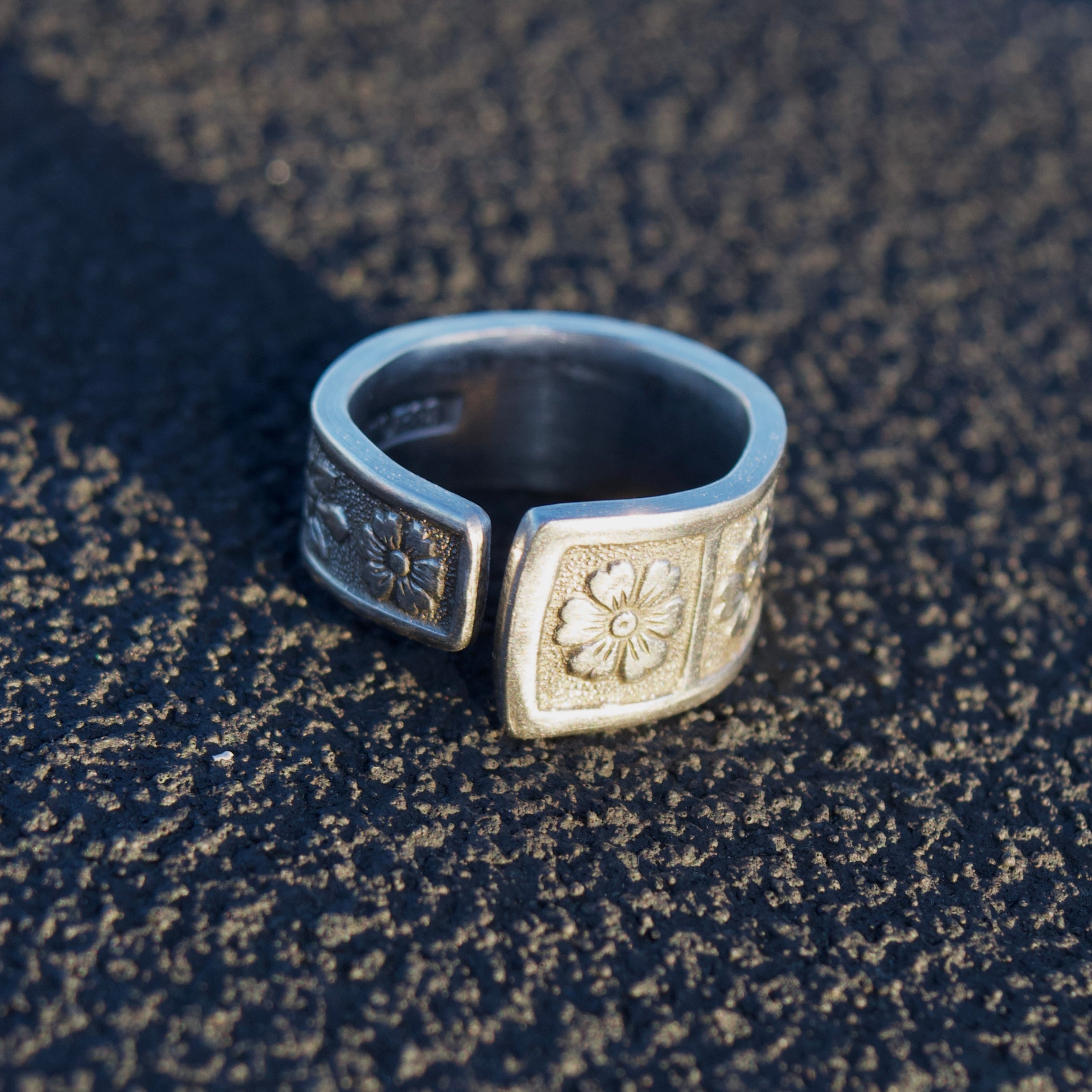 Size 9 ~ 1 of 1 Spoon Ring