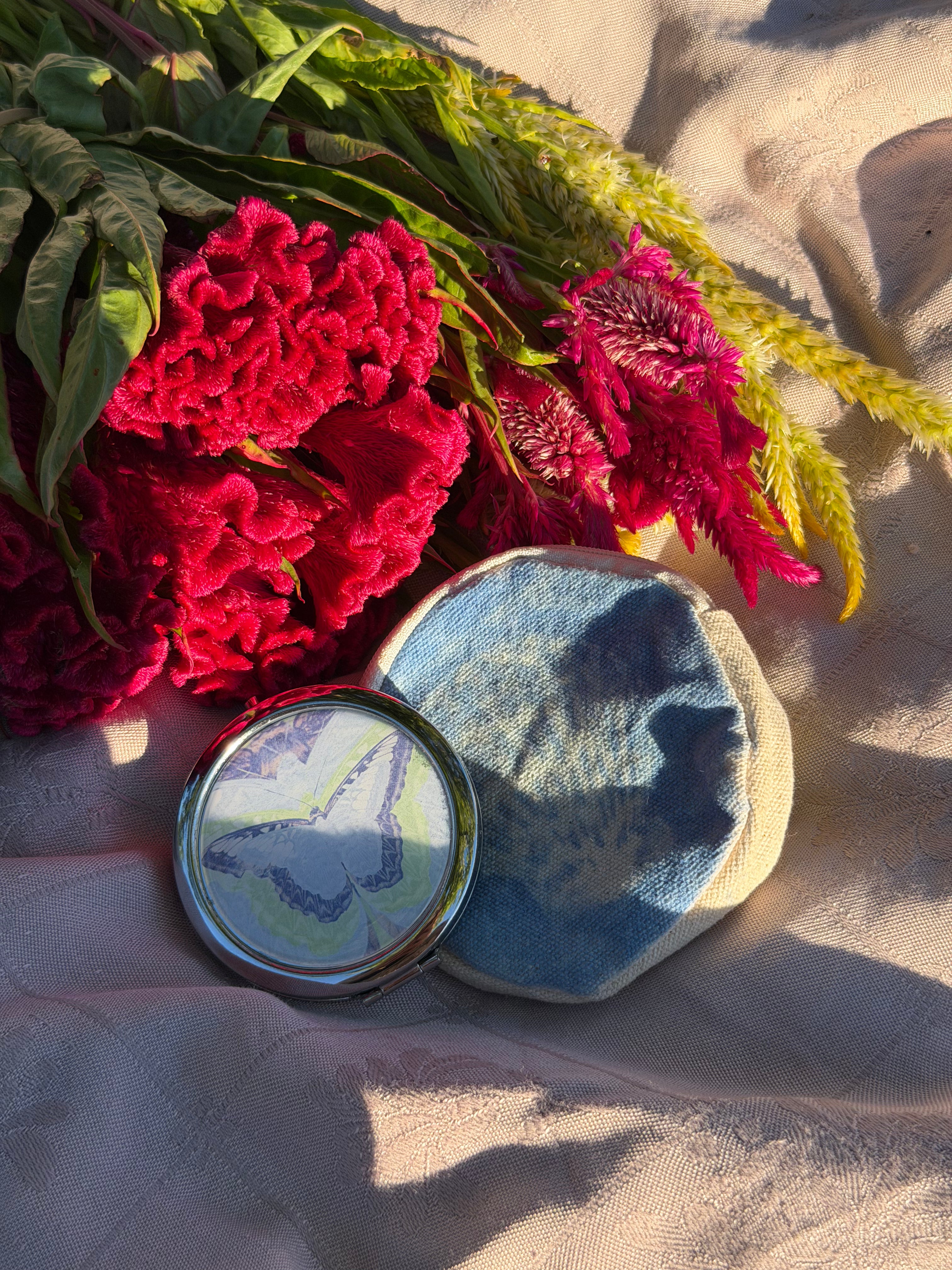 Compact Mirror Case