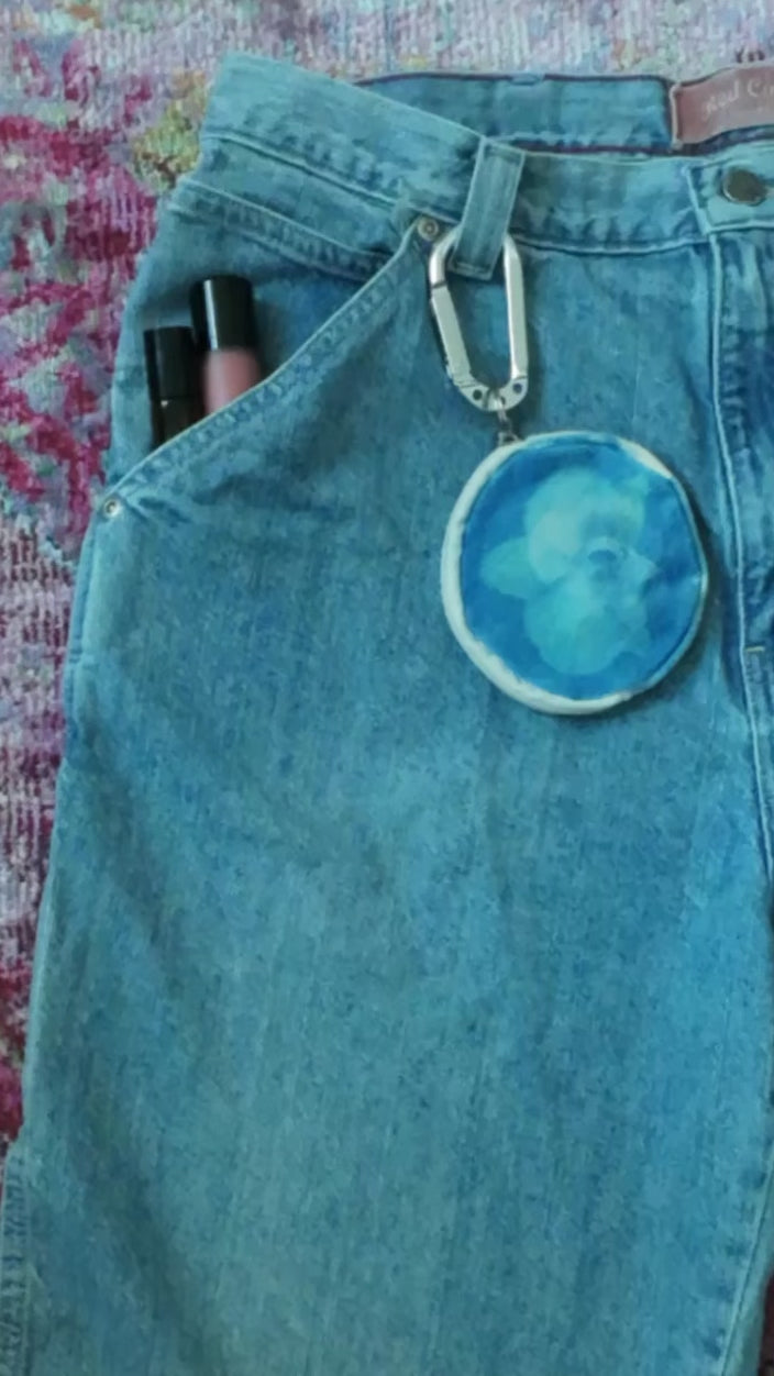 Compact Mirror